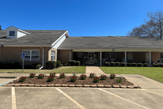 Pine Lodge exterior view