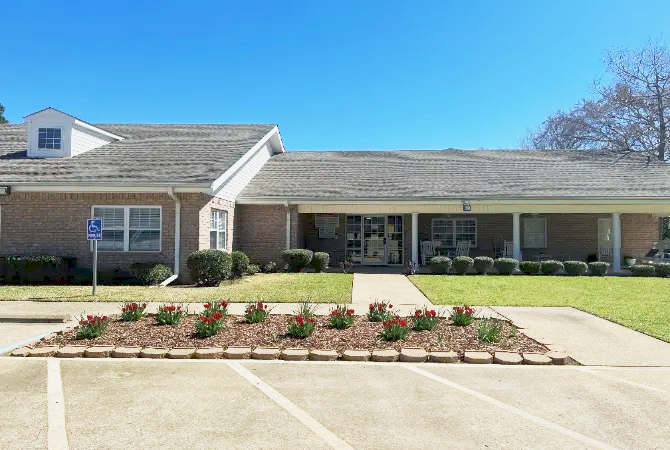 Pine Lodge exterior view