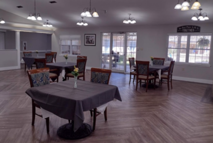 Pine Lodge Assisted Living - interior - dining room